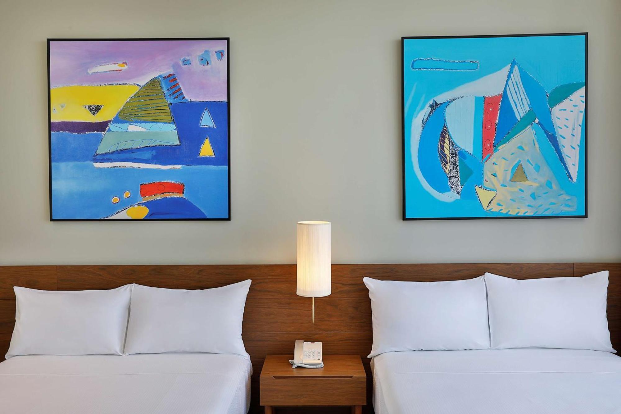 Aleph Doha Residences, Curio Collection By Hilton Ngoại thất bức ảnh Artwork by artist, Mark Rothko