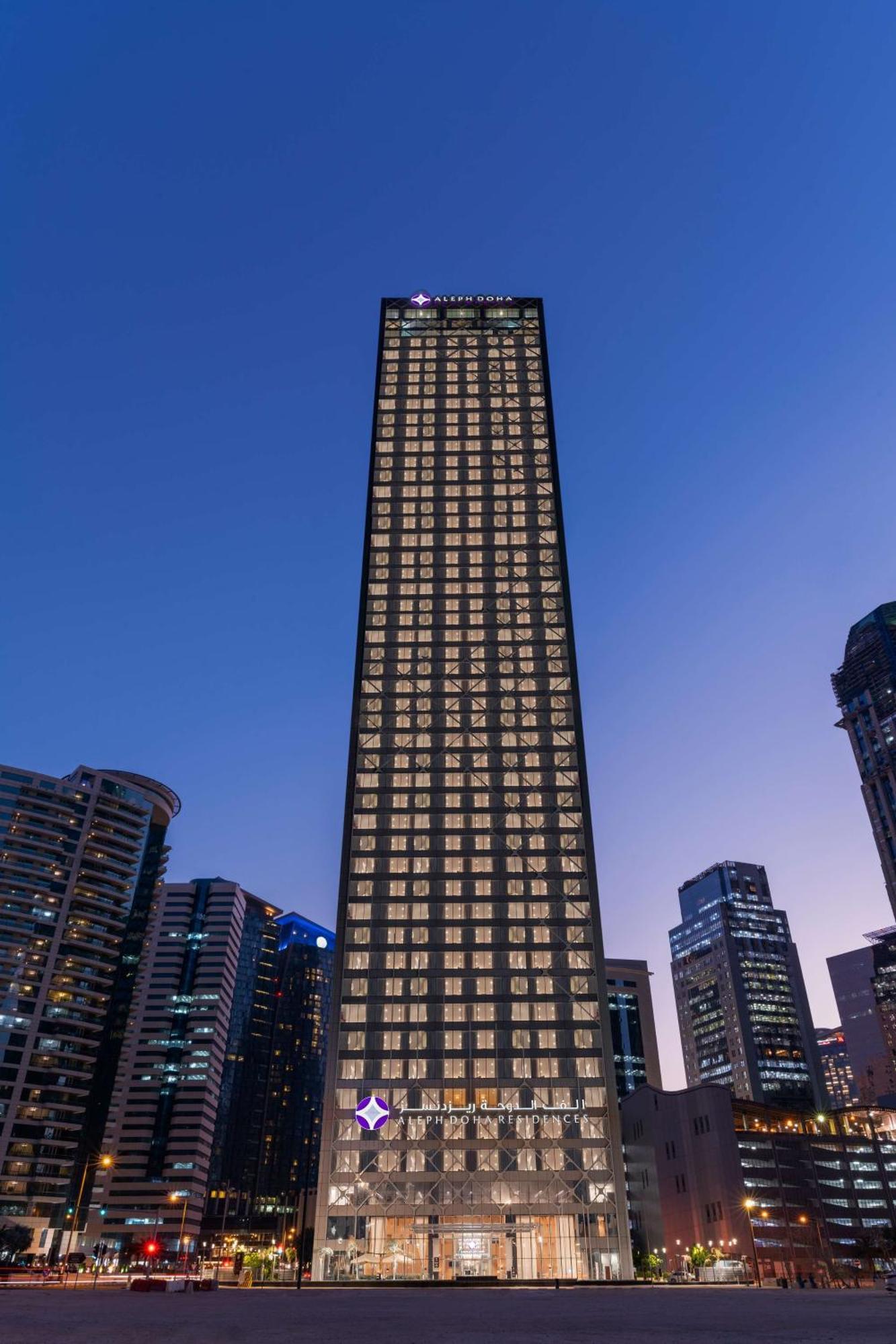Aleph Doha Residences, Curio Collection By Hilton Ngoại thất bức ảnh The building at night
